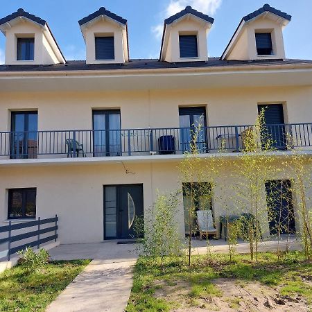 Residence De La Gare, Chambre Meublee Longjumeau Exterior foto